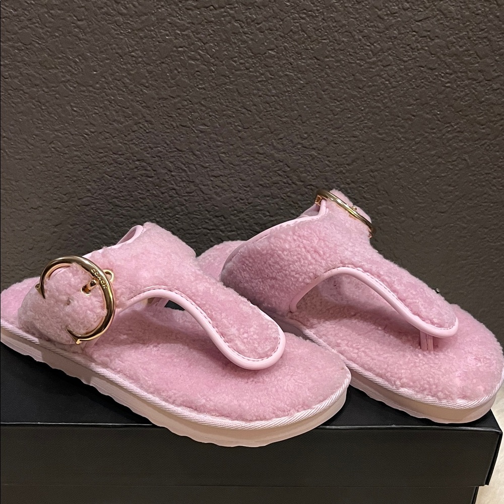 Coach Hollie flip flop